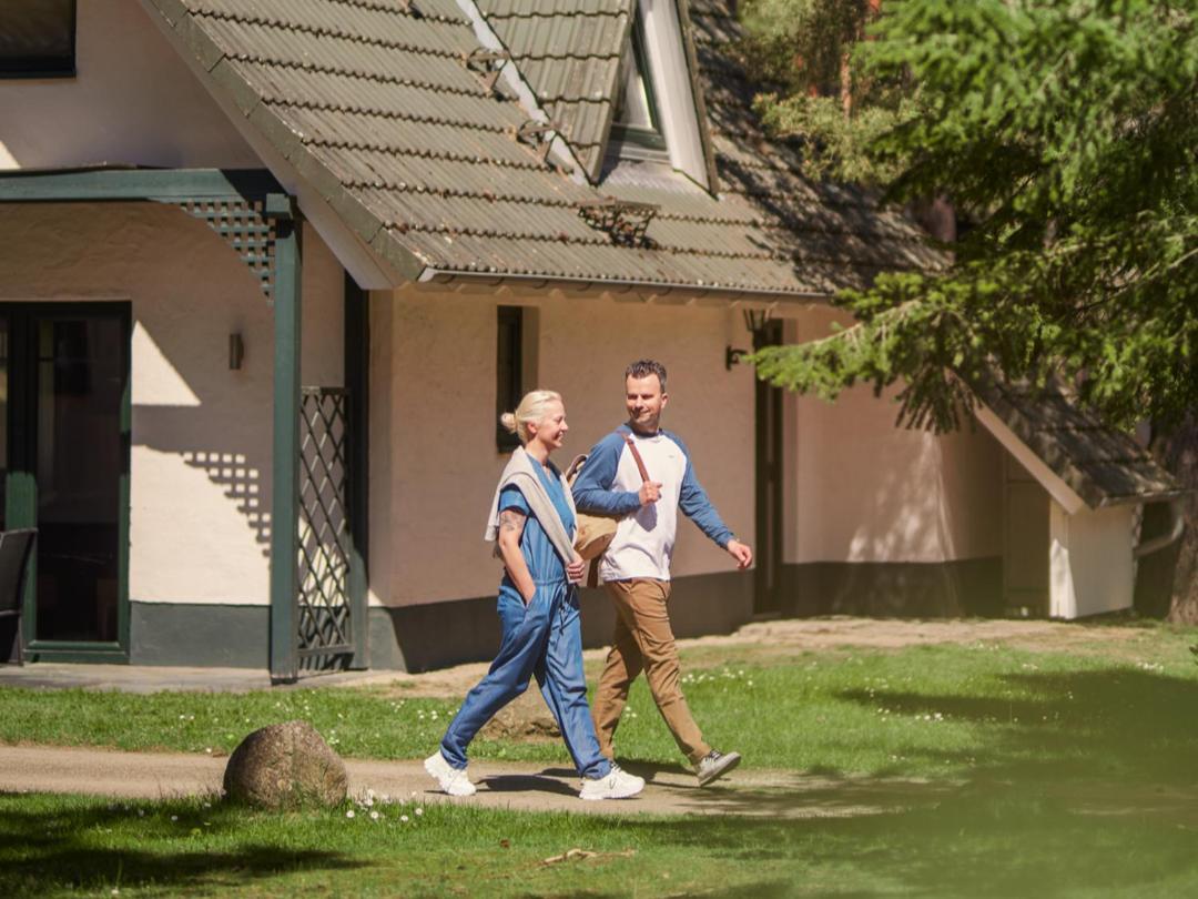 Van Der Valk Naturresort Drewitz Nossentiner Huette Exteriör bild