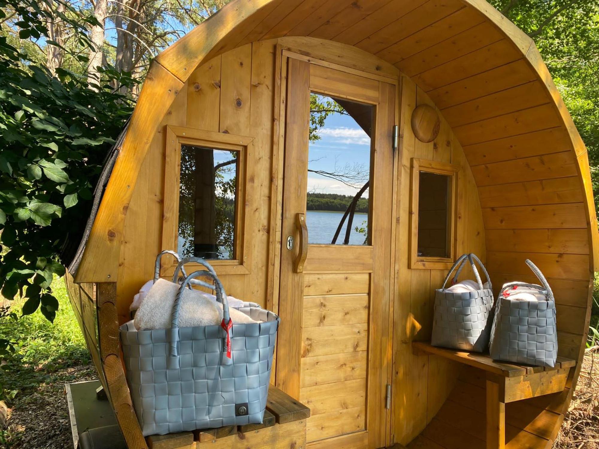 Van Der Valk Naturresort Drewitz Nossentiner Huette Exteriör bild