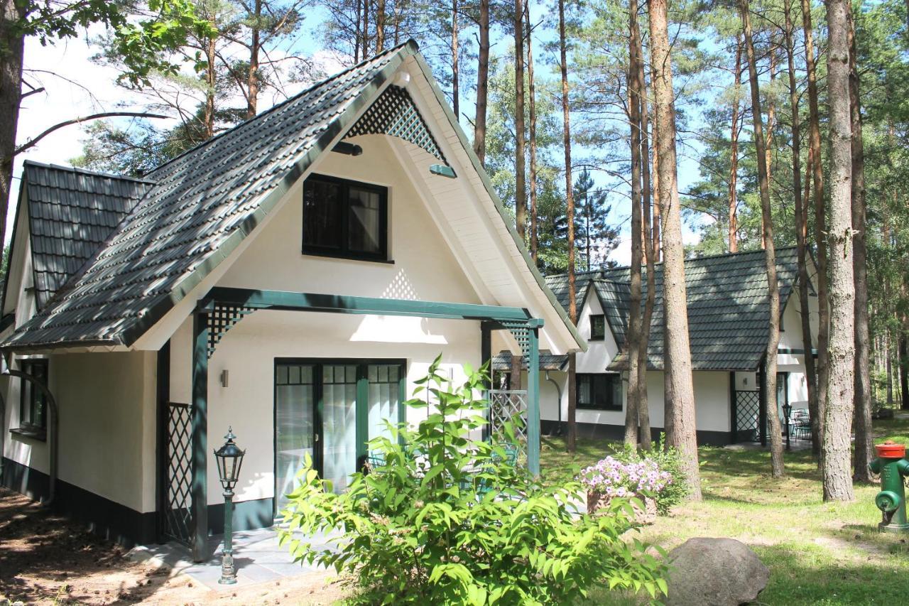 Van Der Valk Naturresort Drewitz Nossentiner Huette Exteriör bild